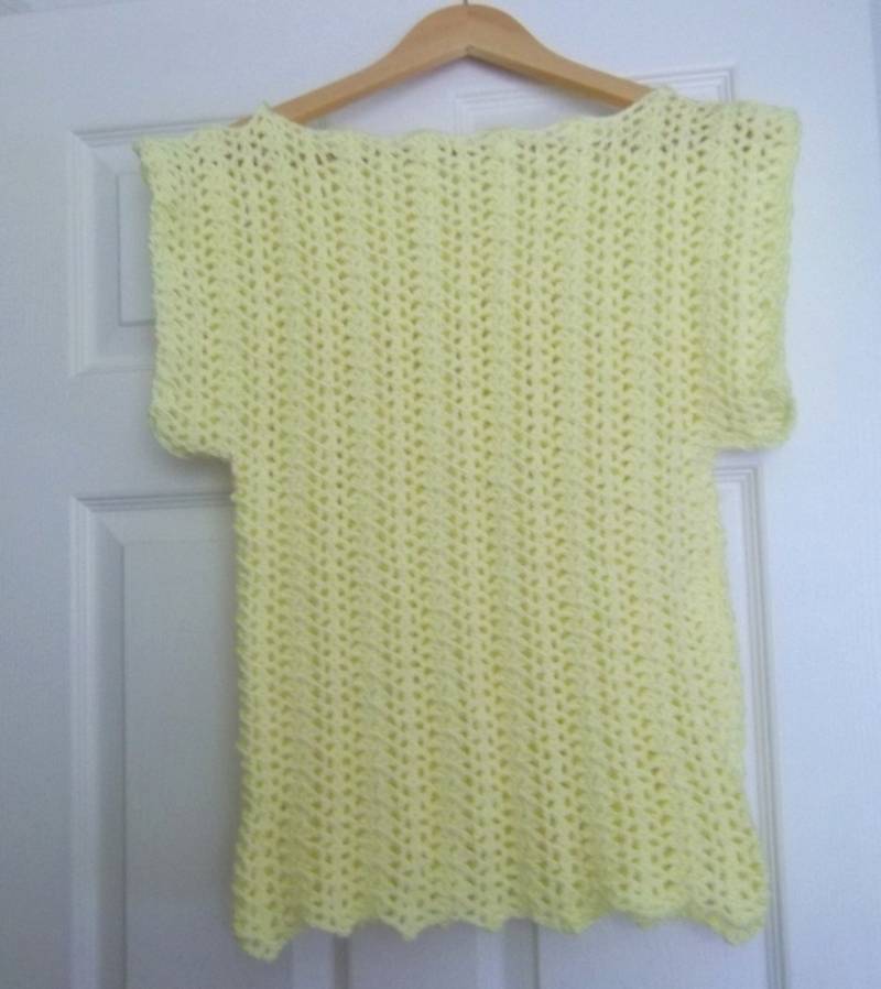 Gehäkeltes Tank Top - Scalloped Sommer Für Damen Und Mädchen Größe Medium Farbe Gelb von crochetknittingqueen