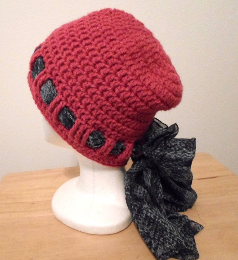 Häkelmütze - Aus Rotem Acrylgarn Chemo Mütze Slouchy Hat von crochetknittingqueen