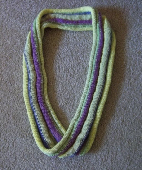 Moebius Schal - Handgestrickter von crochetknittingqueen