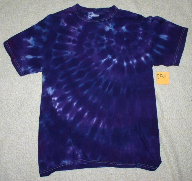 Lila Rain Krawatte Gefärbtes T-Shirt, Erwachsene Medium, Pr4 von croquettiedye