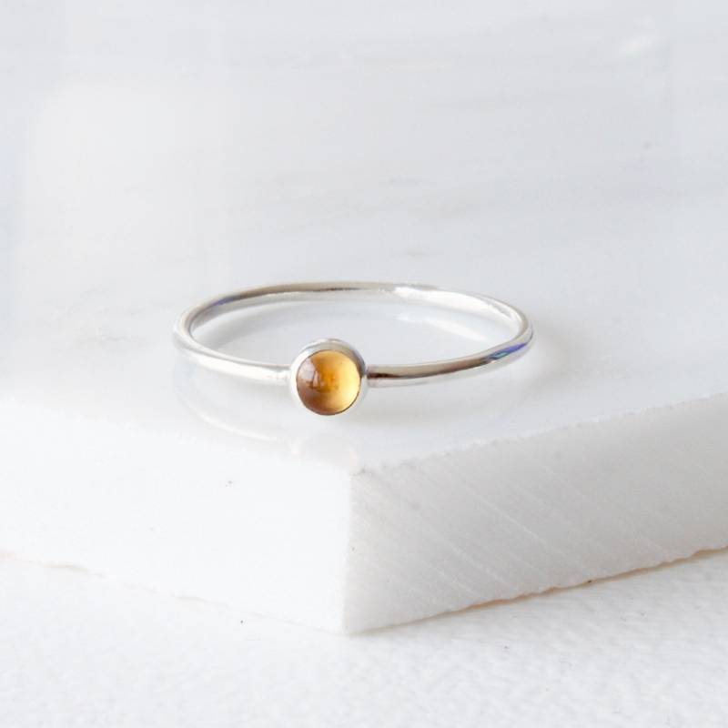 Sterling Silber Citrin Stapelring, Dünner Silberring, Edelsteinring, Zarter Schmuck, Geschenk Sterling Silber Citrin Stapelring, Dünner Silberring, Edelsteinring, Zarter Schmuck, Geschenk von crystalstonelondon
