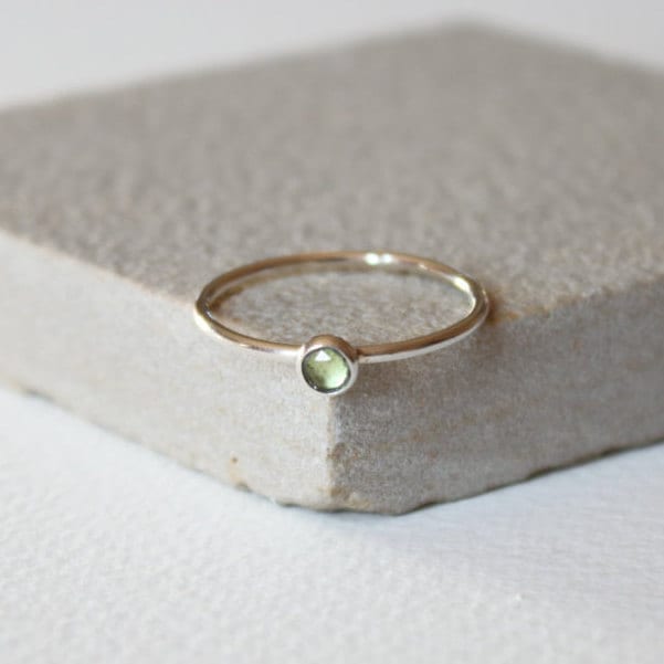 Sterling Silber Prehnit Dünner Ring, Silberring, Edelsteinring, Stapelring, Zarter Schmuck, Geschenk Sterling Silber Prehnit Dünner Ring, Silberring, Edelsteinring, Stapelring, Zarter Schmuck, Geschenk von crystalstonelondon