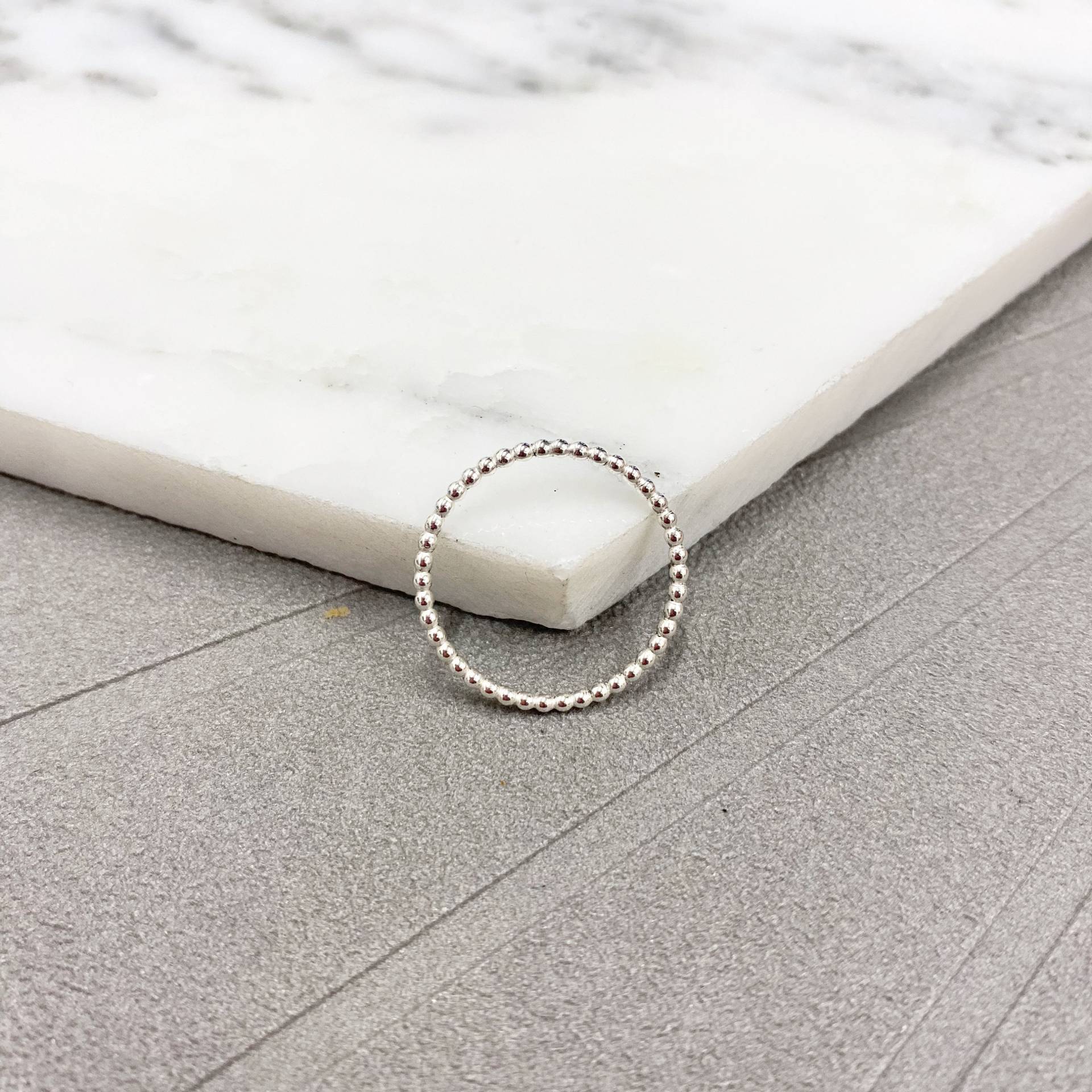 sterling Silber Ring, Dünner Silberring, Zarter Schmuck, Zierlicher Minimalistisch, Handgemachter Geschenk sterling Silber Ring, Dünner Silberring, Zarter Schmuck, Zierlicher Minimalistisch, Handgemachter Geschenk von crystalstonelondon