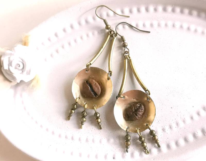 Echte Kaffeebohnen Ohrringe Mit Recycling Schale, Bronze Röhren Chandeliers, Boho Kaffeekapsel Nespresso Schmuck 354 von cupnessoArt