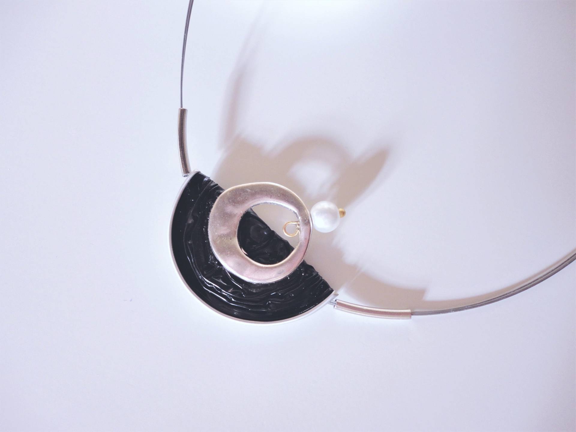 Edle Kaffeekapsel Halskette Recycling Collier Halbkreis Nespresso Geo Drahtkette Mit Anhänger 182 Edle Kaffeekapsel Halskette Recycling Collier Halbkreis Nespresso Geo Drahtkette Mit Anhänger 182 von cupnessoArt