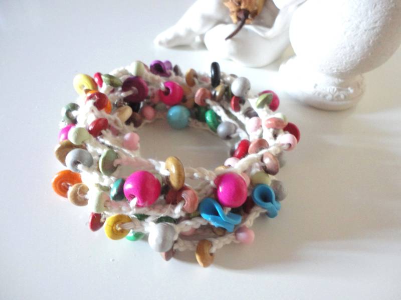 Buntes Häkel Armband Mit Perlen Boho Hippie Wickelarmband Bunt, Farbige Stoff Kette 219 Buntes Häkel Armband Mit Perlen Boho Hippie Wickelarmband Bunt, Farbige Stoff Kette 219 von cupnessoArt