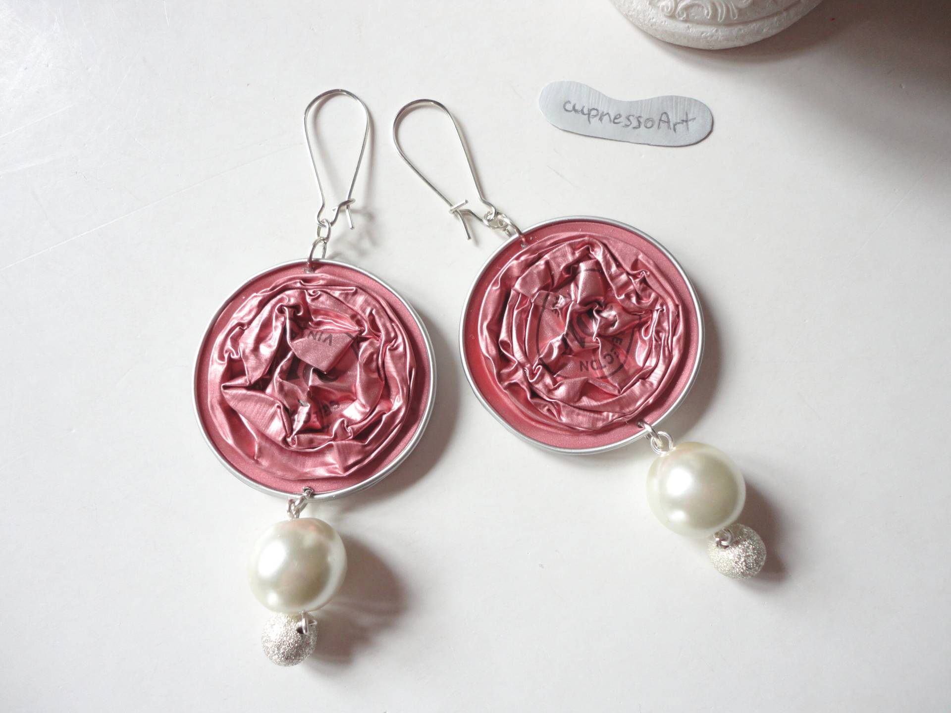 Kaffeekapsel Scheiben Ohrringe Mit Glitzer Perlen, Recycling Wende Nespresso Originelles Geschenk Nachhaltig Umweltfreundlich 179 Kaffeekapsel Scheiben Ohrringe Mit Glitzer Perlen, Recycling Wende Nespresso Originelles Geschenk Nachhaltig Umweltfreundlich 179 von cupnessoArt