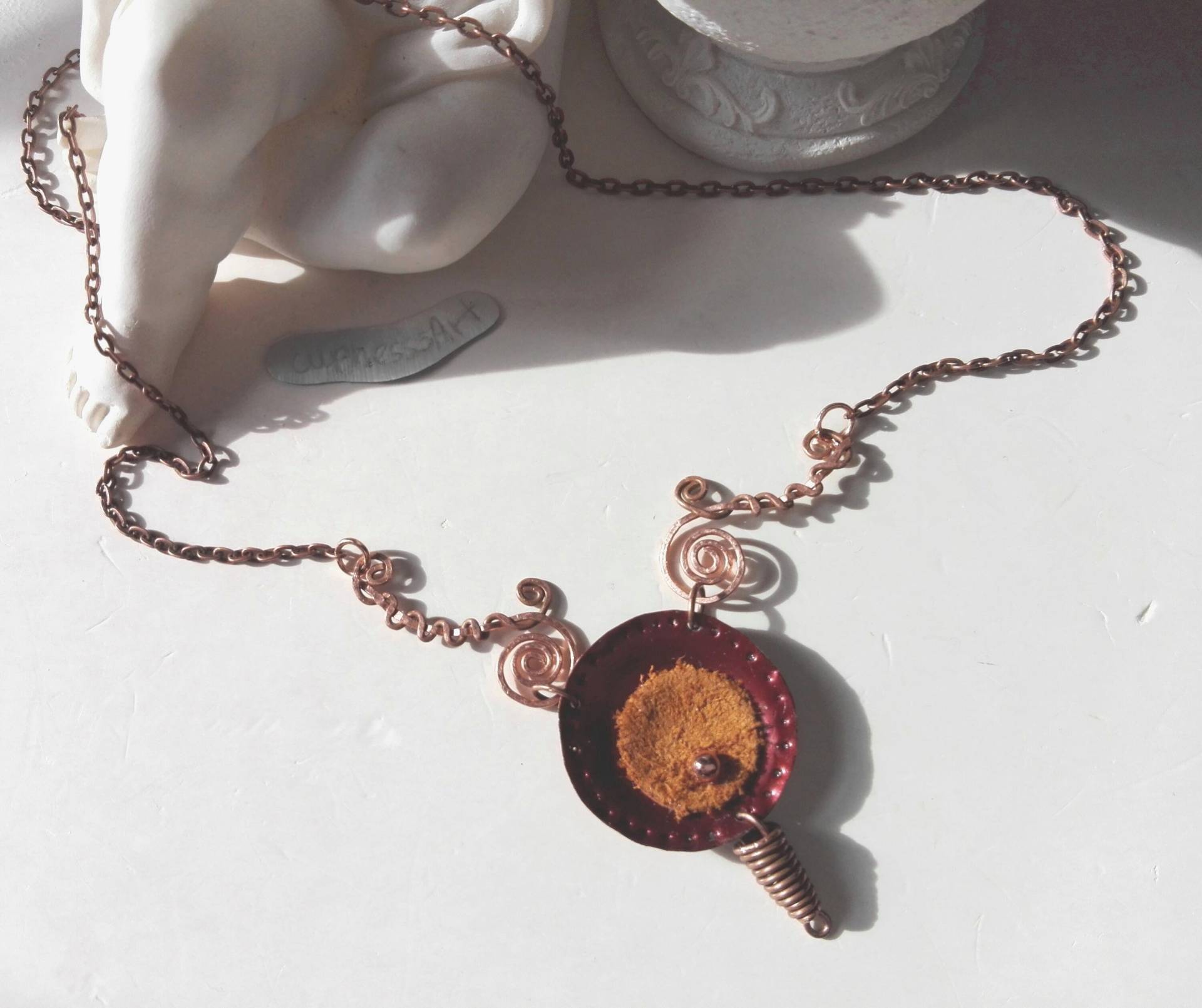 Spiral Kupfer Halskette Mit Schale, Spiralkette Vintage Lederkette Handgefertigt Aus Nespresso Kaffeekapsel Schmuck 004 Spiral Kupfer Halskette Mit Schale, Spiralkette Vintage Lederkette Handgefertigt Aus Nespresso Kaffeekapsel Schmuck 004 von cupnessoArt