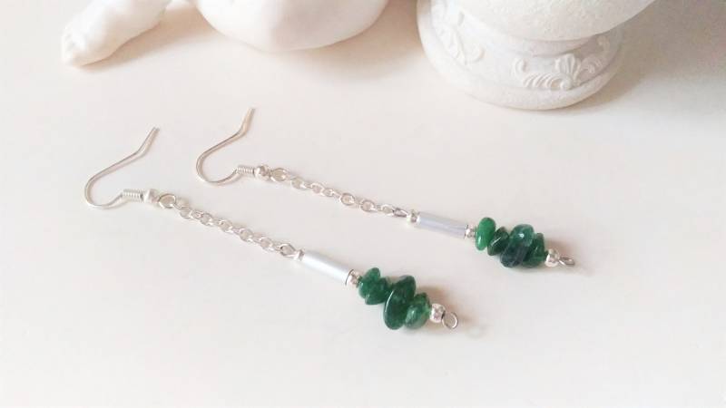 Aventurin Ohrringe Dunkelgrün Zart Ketten Ohrringe, Grüne Nugget 091 von cupnessoArt