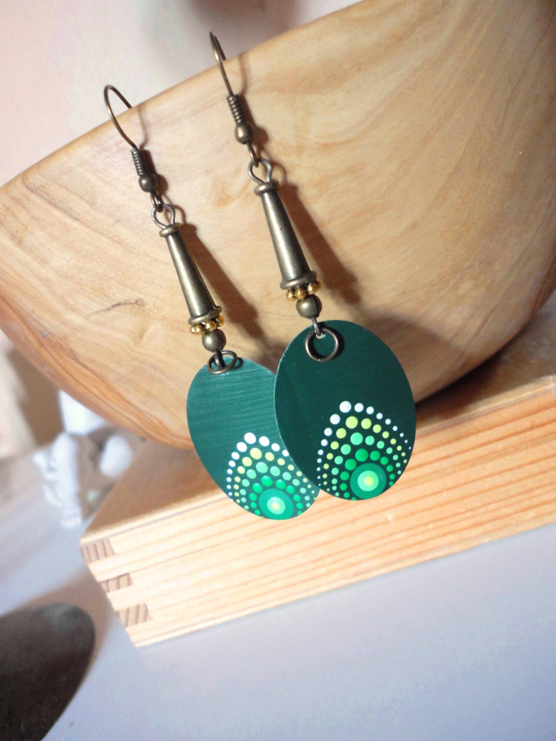 Grüne Punkte Mandala Ohrringe Handbemalt Dot Painting, Upcycling Plättchen Schmuck Nespresso Nachhaltiges Recycling Geschenk 089 Grüne Punkte Mandala Ohrringe Handbemalt Dot Painting, Upcycling Plättchen Schmuck Nespresso Nachhaltiges Recycling Geschenk 089 von cupnessoArt