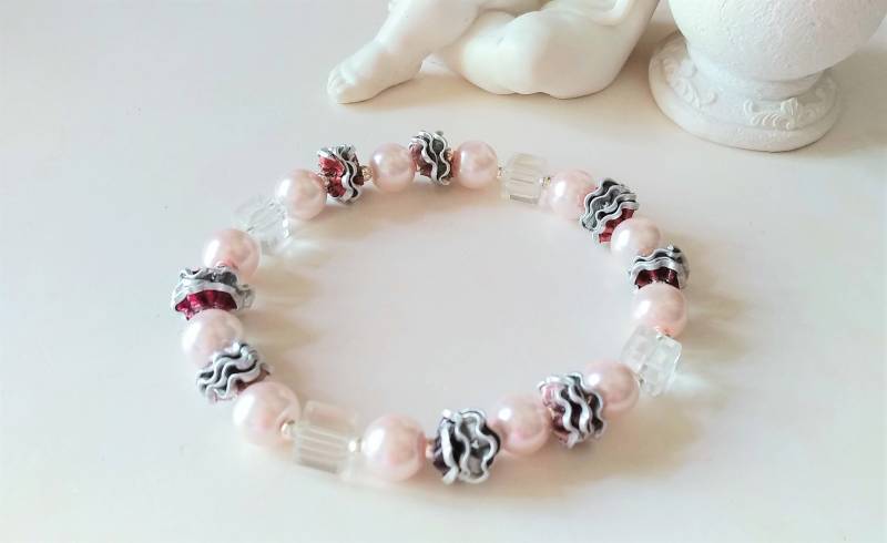 Dehnbares Upcycling Armband Aus Nespresso Kaffeekapsel, Rosa Perlen Mit Recycling Wellen. Nachhaltiger Schmuck 353 Dehnbares Upcycling Armband Aus Nespresso Kaffeekapsel, Rosa Perlen Mit Recycling Wellen. Nachhaltiger Schmuck 353 von cupnessoArt