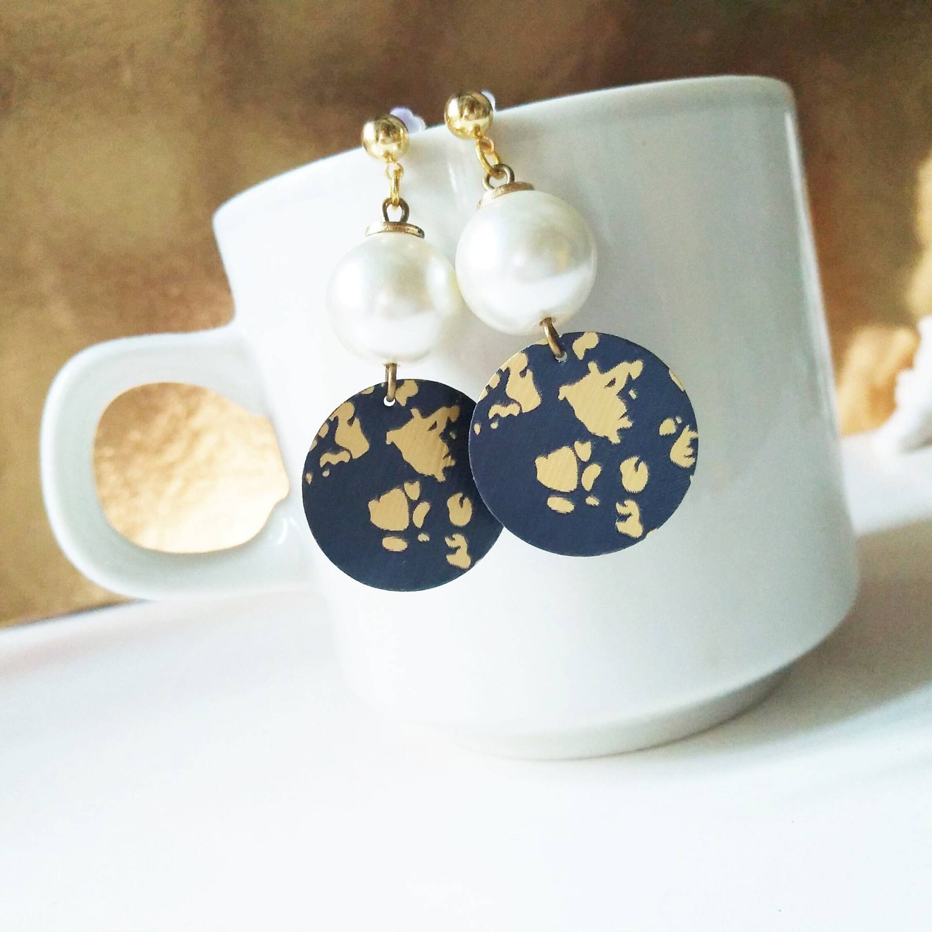 statement Perlen Ohrstecker Gold 24 K Mit Scheiben Blau Gold, Glasperlen Ohrringe Recycling Kreis, Kaffeekapsel Schmuck 012 statement Perlen Ohrstecker Gold 24 K Mit Scheiben Blau Gold, Glasperlen Ohrringe Recycling Kreis, Kaffeekapsel Schmuck 012 von cupnessoArt