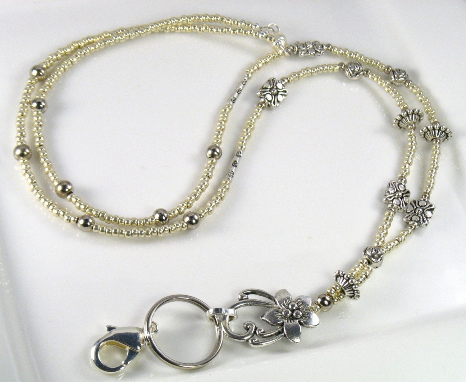Silber Perlen Lanyard, Lanyard Im Antiken Stil, Id-Abzeichen Halter, Silber Metall Lanyard von curlynetto