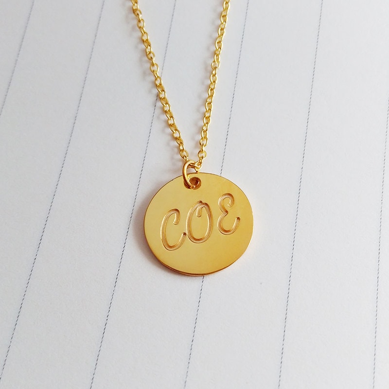 Goldmünzenhalskette, Silberne Scheibenhalskette, Goldkreisanhänger, Ursprüngliche 1, 1 "Kleine Personalisieren Sie Goldmonogramm-Halskette von customforu