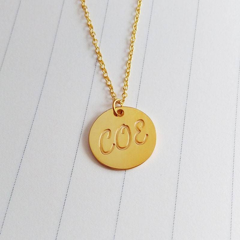 Goldmünzenhalskette, Silberne Scheibenhalskette, Goldkreisanhänger, Ursprüngliche 1, 1 "Kleine Personalisieren Sie Goldmonogramm-Halskette von customforu