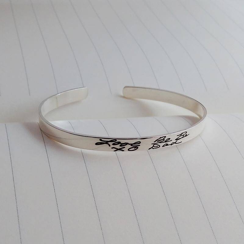 Signature Cuff Armreif, Handschrift Manschette Personalisiertes Offenes Armband, Echtes Handgeschriebenes Weihnachtsgeschenk, Weihnachtsgeschenk von customforu