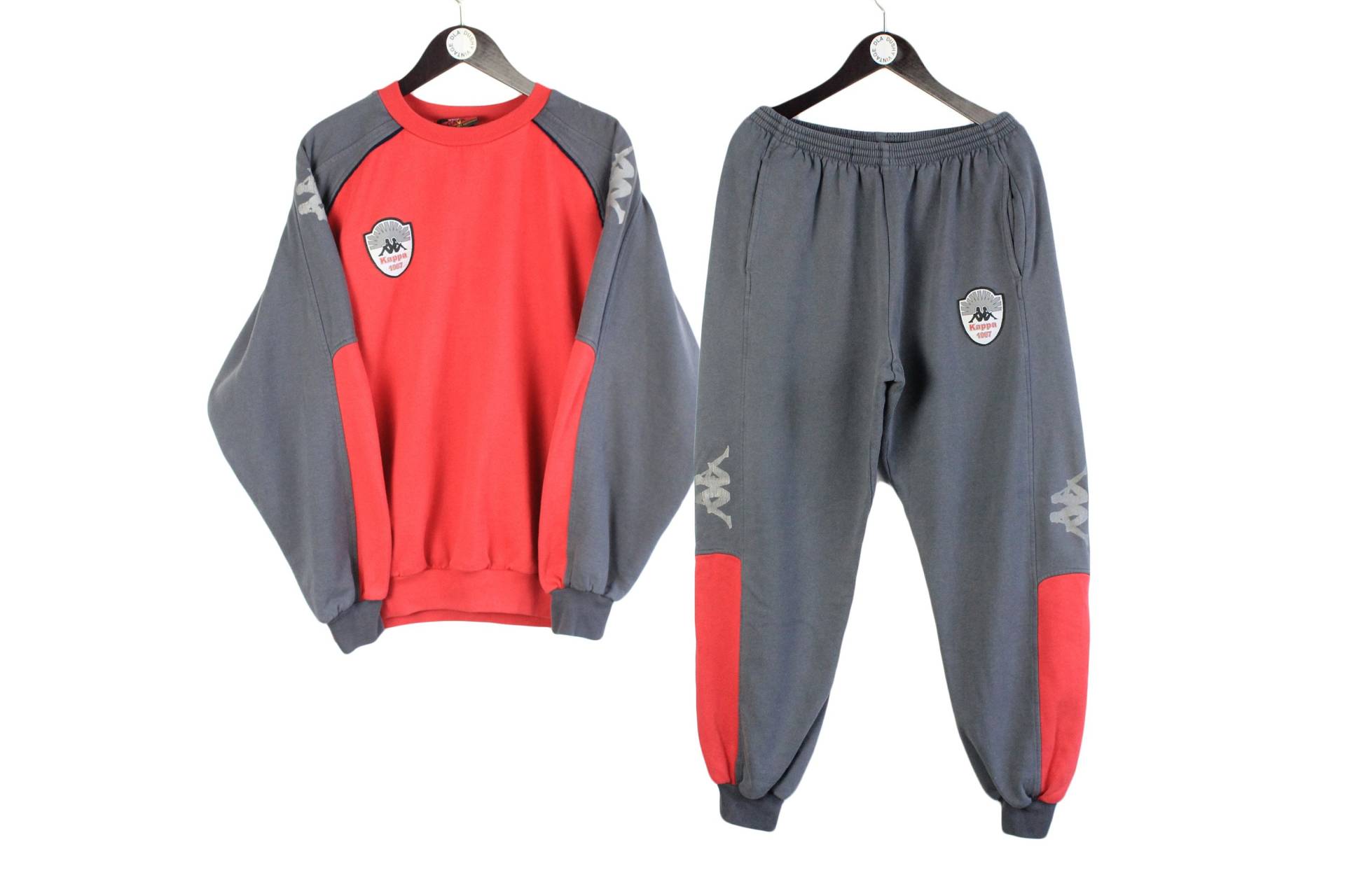 Vintage Kappa Trainingsanzug Größe M Retro Sport Italien Stil Sportliche Kleidung Rave 90Er Jahre Herren Rot Grau Großes Logo Sweatshirt Und von dDushy