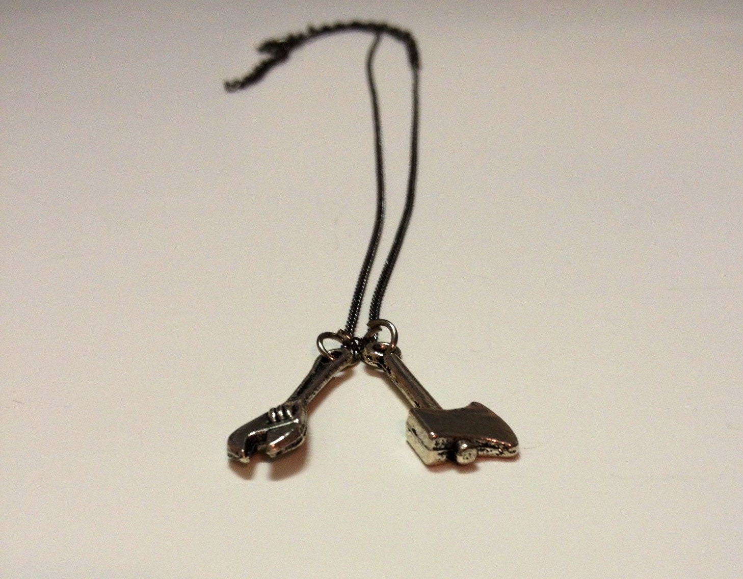 Handyman Halskette von dEvaswimwear