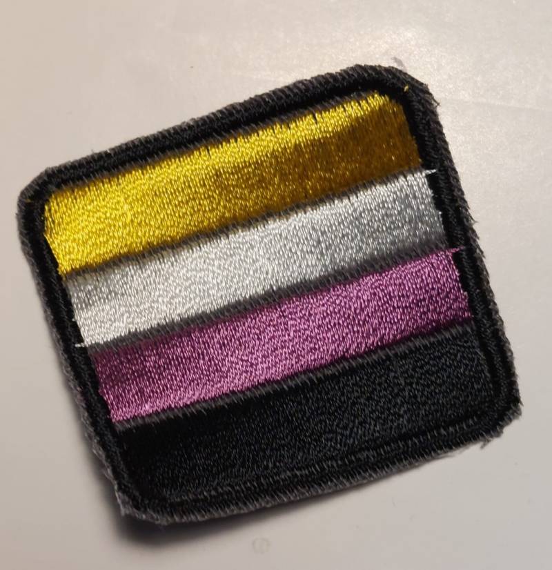 Aufnäher - Gesticktes Patch > Pride Flag Non-Binary von dRECKSpFOTEN