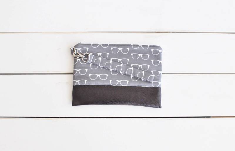 Grau Optomery Clutch - Brille Armband Brieftasche Geek Chic von daintybean