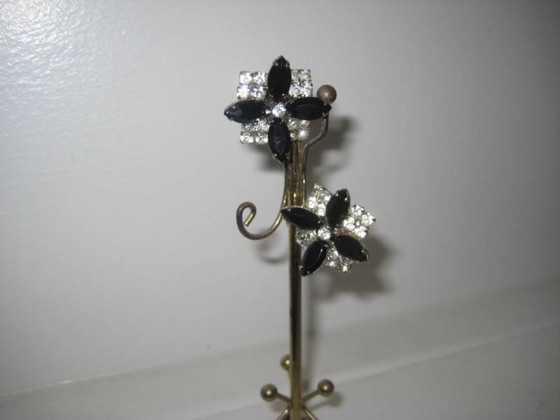 1950Er Diamant Wie Ohrringe Mit Schwarzem Onyx/Ohrclips von daisiesonneptune