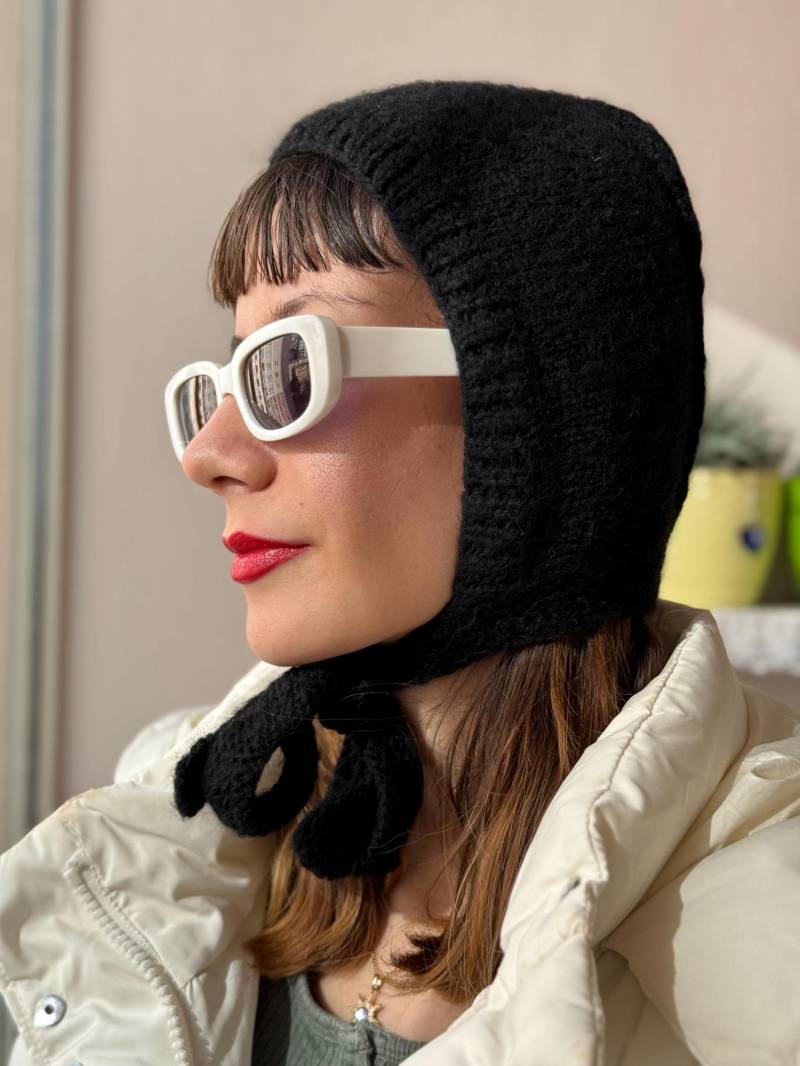 Handgestrickte Mohair Mütze - Schwarze Fliege Balaclava von daldandala
