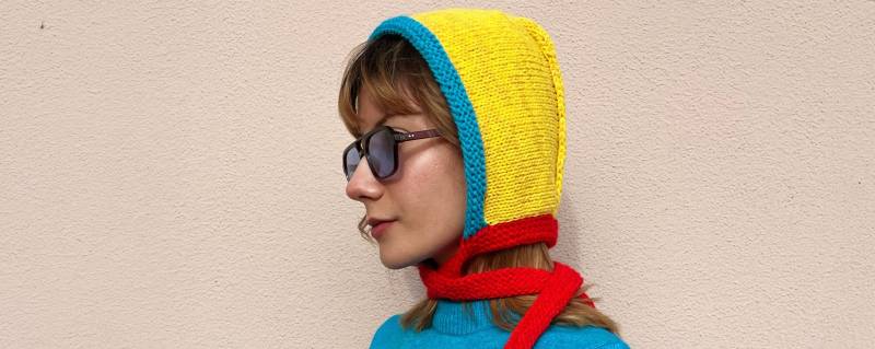 Handgestrickte Mütze Erwachsene in Gelb Blau Rot, Balaclava Mit Bindebändern, Fliege Gestrickt von daldandala