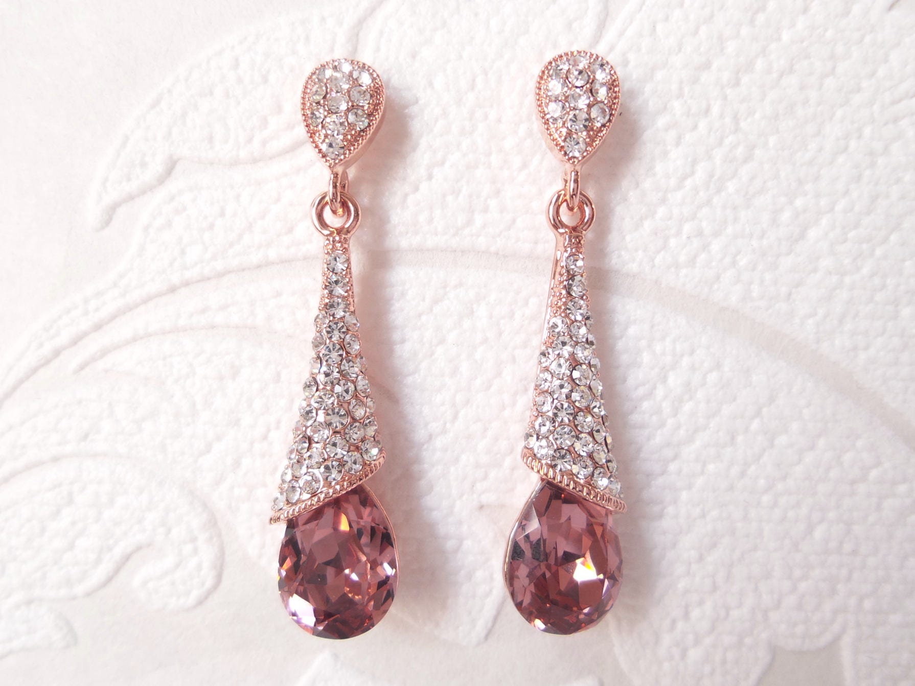 Blush Rose Gold Ohrringe Mit Custom Farbe Kristall Hochzeitsschmuck Für Vintage Glam Braut 1920Er Jahre Art Deco Pink Schmuck Blush Rose Gold Ohrringe Mit Custom Farbe Kristall Hochzeitsschmuck Für Vintage Glam Braut 1920Er Jahre Art Deco Pink Schmuck von dalfiya