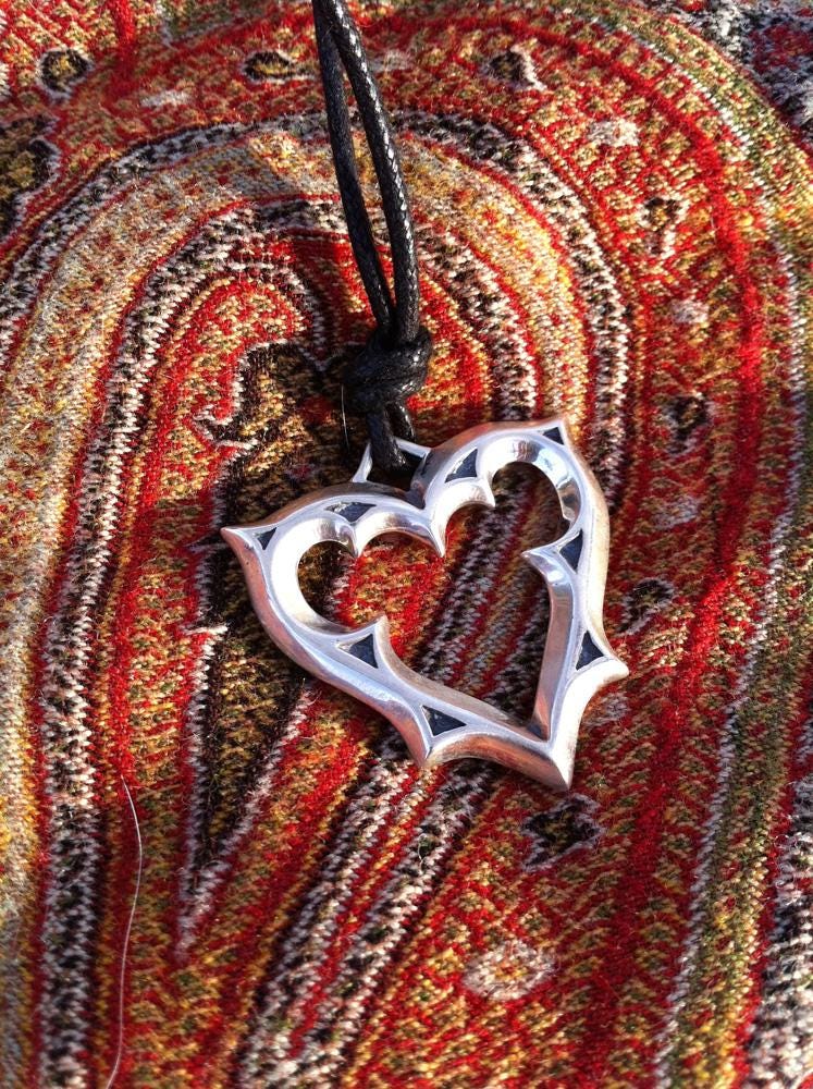 Gothic Herzanhänger Cher Aus Sterlingsilber Von Dana Schneider von danaschneiderjewelry