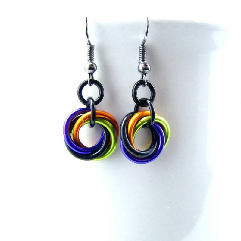 Chainmaille Rosette Ohrringe - Hexengebräu von dancingleafstudios