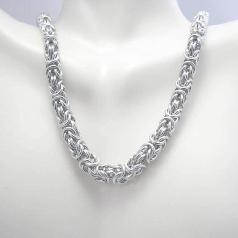 Emi Chainmaille Halskette von dancingleafstudios