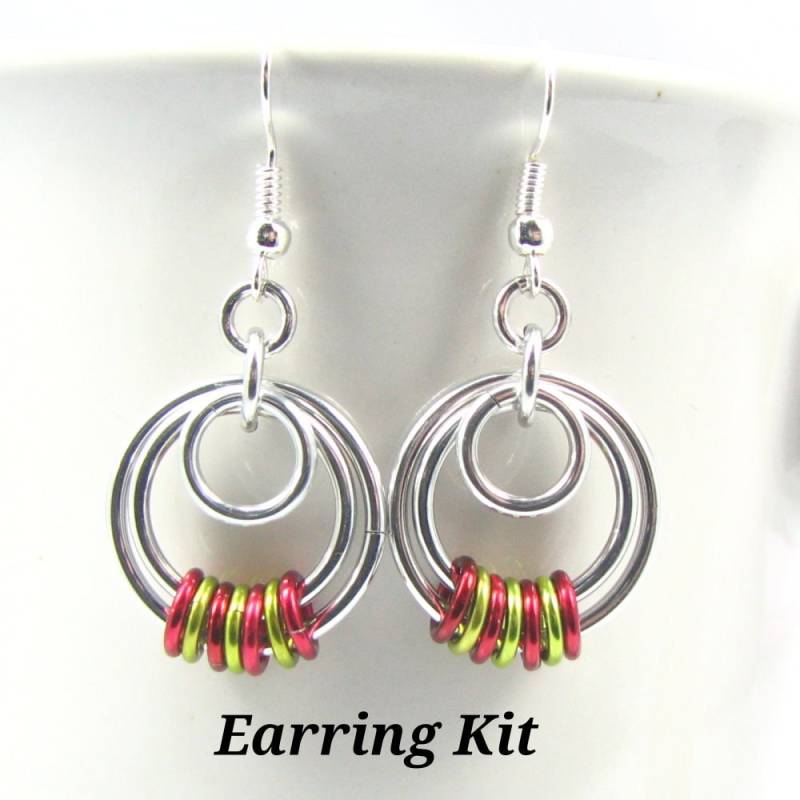Gelassenheit Chainmaille Ohrring Kit - Holiday Edition von dancingleafstudios