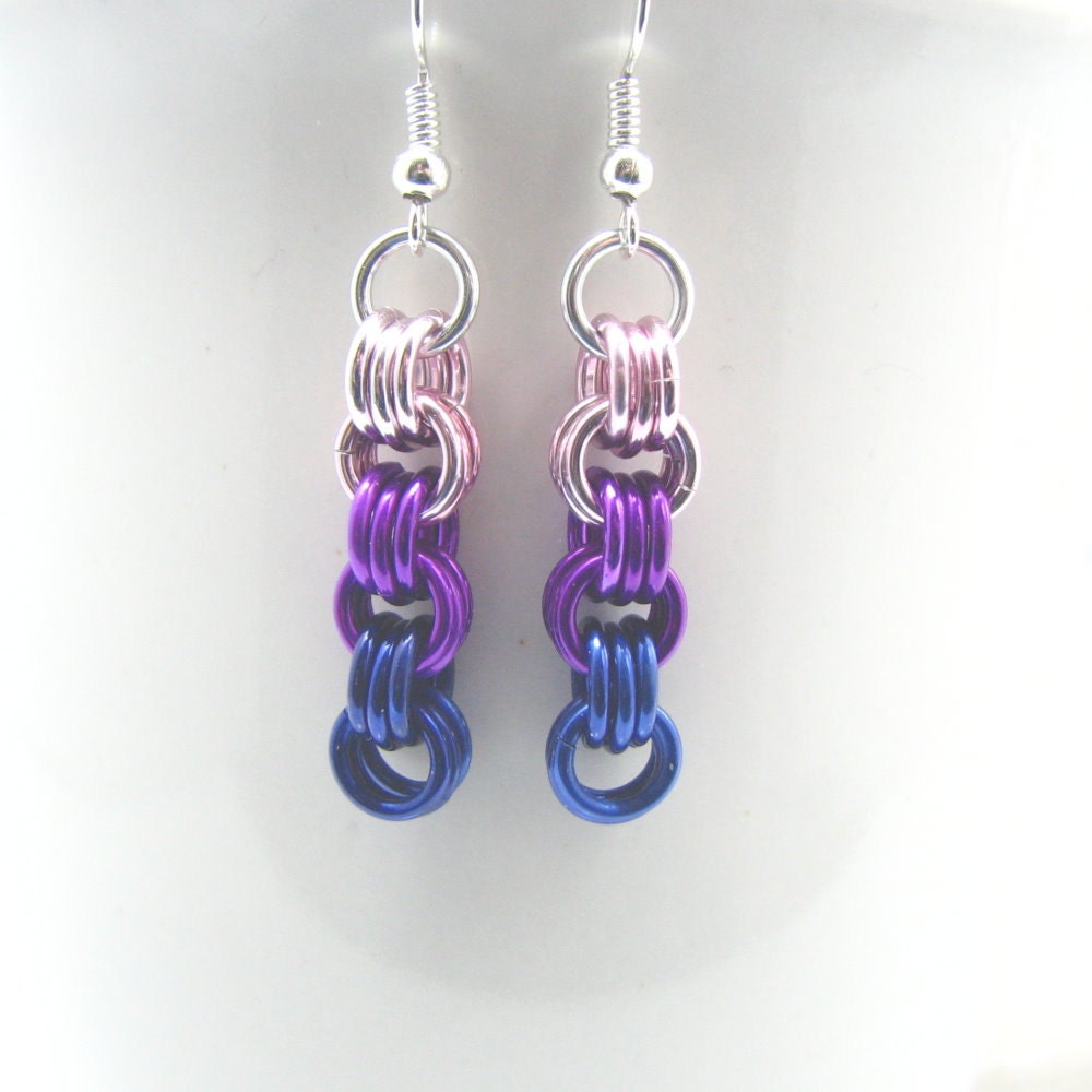 Pride Not Prejudice Unity Chainmaille Ohrringe Pride Not Prejudice Unity Chainmaille Ohrringe von dancingleafstudios