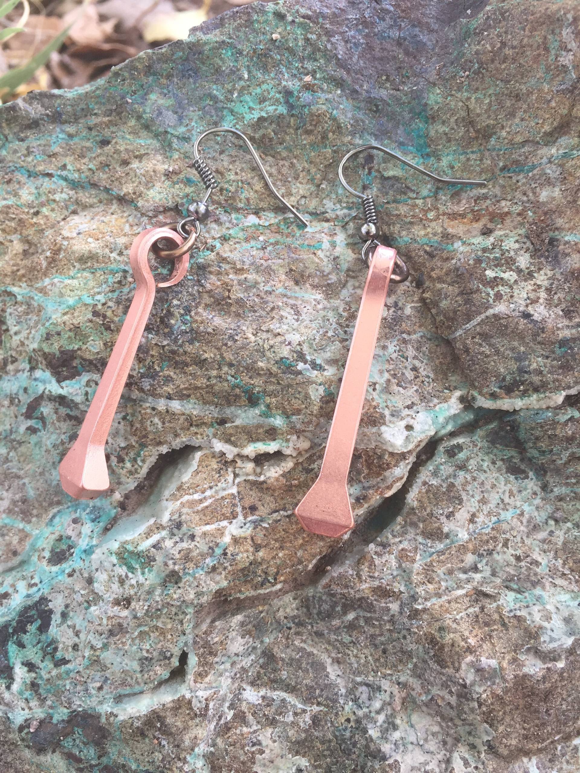 Kupfer Hufeisennagel Herz Ohrringe, Schmuck, Western Südwestlicher Pferdeschmuck Kupfer Hufeisennagel Herz Ohrringe, Schmuck, Western Südwestlicher Pferdeschmuck von dandsironworks