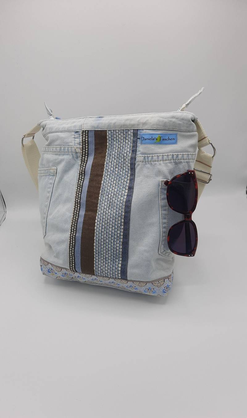 Upcycling Jeanstasche Umhängetasche Damentasche Recycelte Handtasche Cross Body Tasche von danisbags