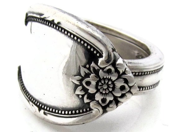 Handgemachter Erinnerungs-Löffel-Ring 1948 Rogers Brothers Silberware von dankartistry