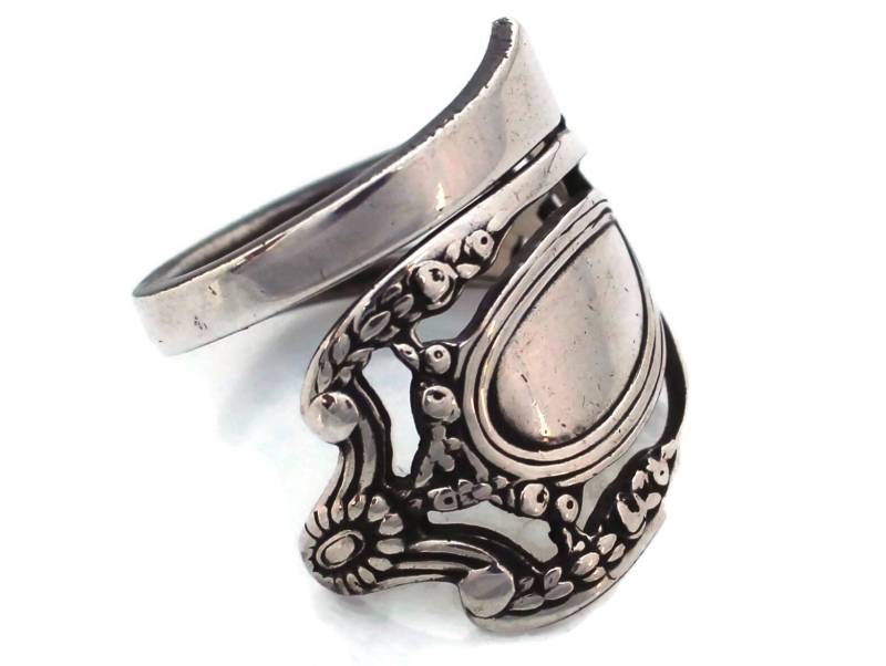 Monticello Sterling Silber Löffel Ring, Durchbohrtes Blumenmuster von dankartistry