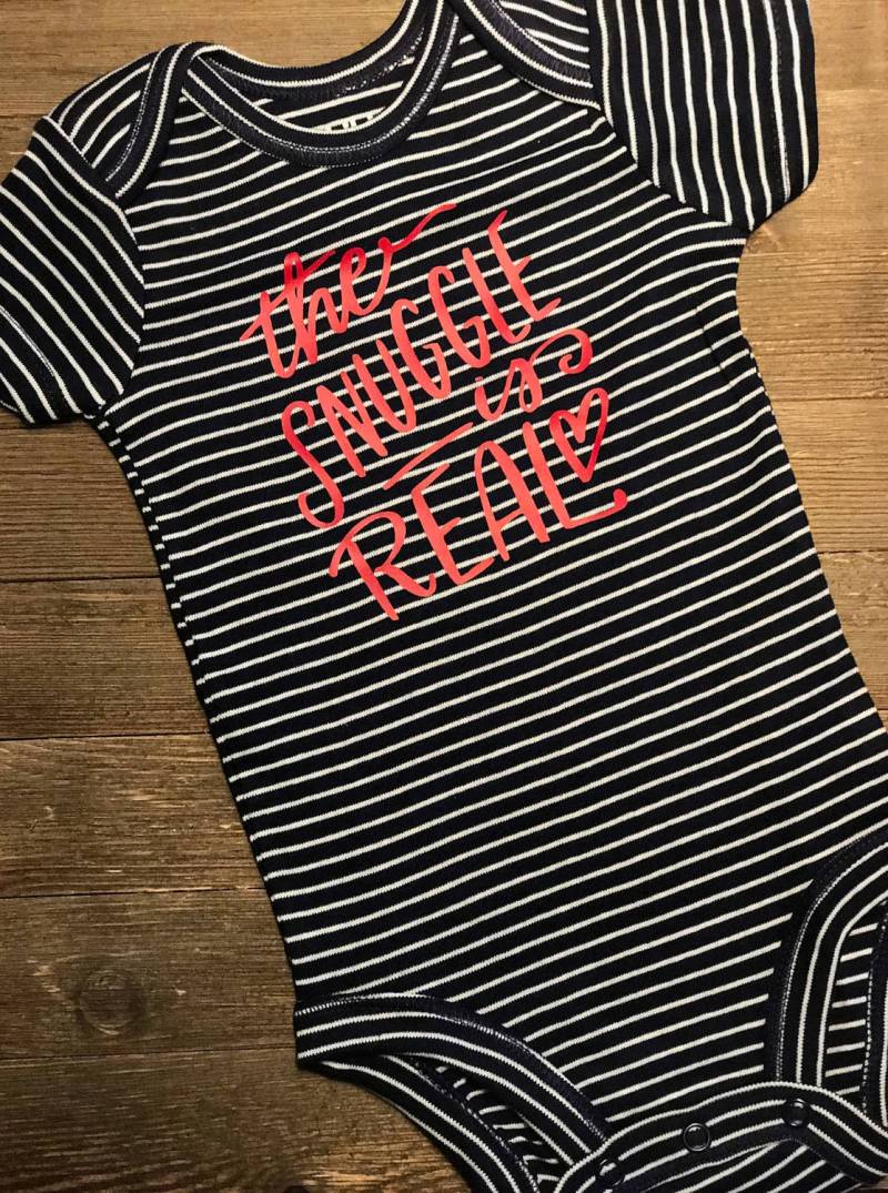 Das Kuscheln Ist Real Strampelanzug von dannimadecc