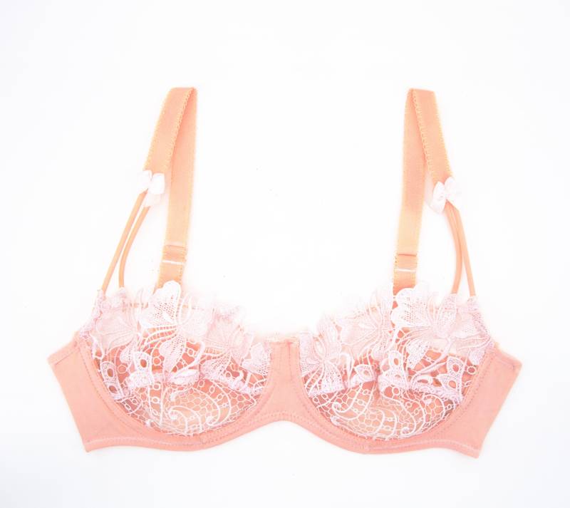 Eco Freundliche Mode ~ Handgemachte Upcycled Nachhaltige Unterwäsche Bh Größe 70B Handgefärbte Frau Elegant Maddar Natural Dye von daphnaelbee