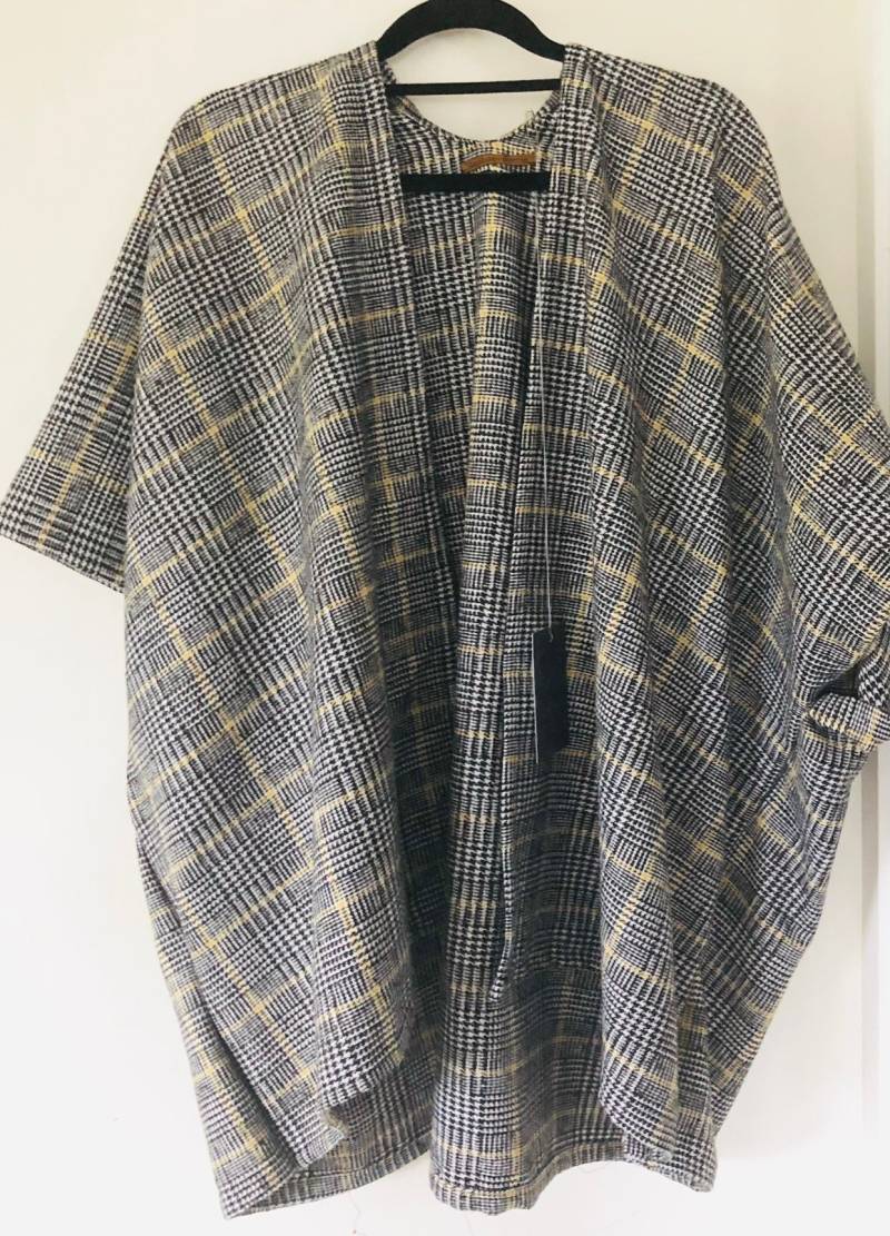 Übergroße Wolle Mischung Kimono Cardigan Übergroße Wolle Mischung Kimono Cardigan von daphneanddorrie