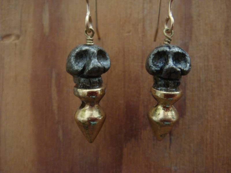 Baby Schädel Spike Ohrringe von dapht