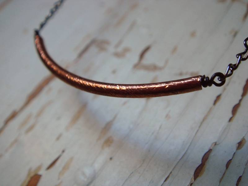 Kupfer Bogen Gunmetal Halskette Kupfer Bogen Gunmetal Halskette von dapht