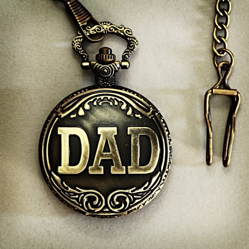 Papa Bronze Taschenuhr Mit Kettenverschluss Für Herren Weste Geschenk Zum Vatertag Papa Bronze Taschenuhr Mit Kettenverschluss Für Herren Weste Geschenk Zum Vatertag von dapperchaps