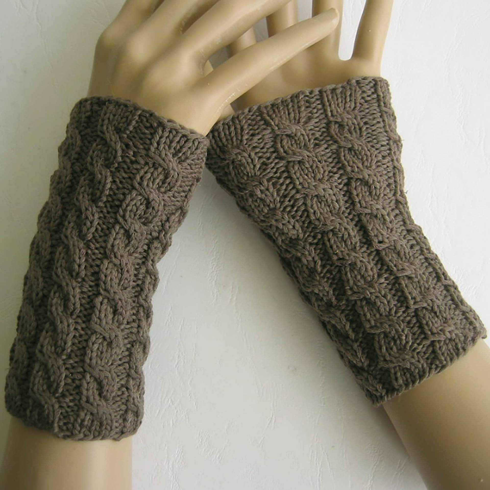 Handgestrickte Armstulpen Pulswärmer Fingerlose Handschuhe Handstulpen Stulpen Manschetten Ohne Naht Aus 50% Feine Merinowolle Mit Baumwolle Handgestrickte Armstulpen Pulswärmer Fingerlose Handschuhe Handstulpen Stulpen Manschetten Ohne Naht Aus 50% Feine Merinowolle Mit Baumwolle von darauffreueichmich