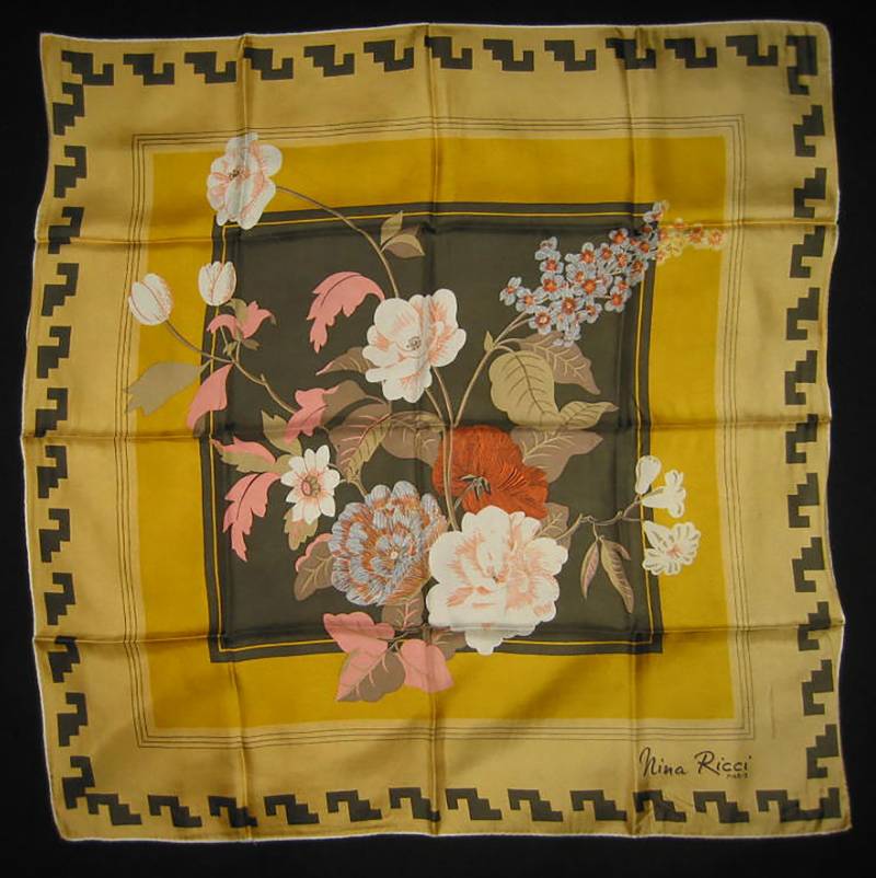 Vintage Original Nina Ricci Paris Seidentuch Seidenschal Schal Tuch in Der Originalverpackung Im Stoff Signiert Nina Ricci Handgerollt von darauffreueichmich