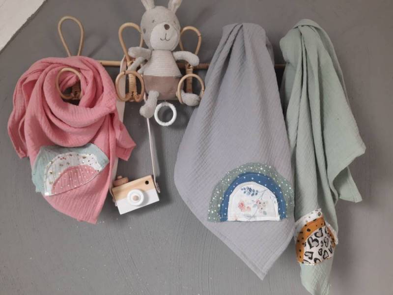 Musselin Halstuch Mit Regenbogenmotive Für Kinder von dasDekowerk