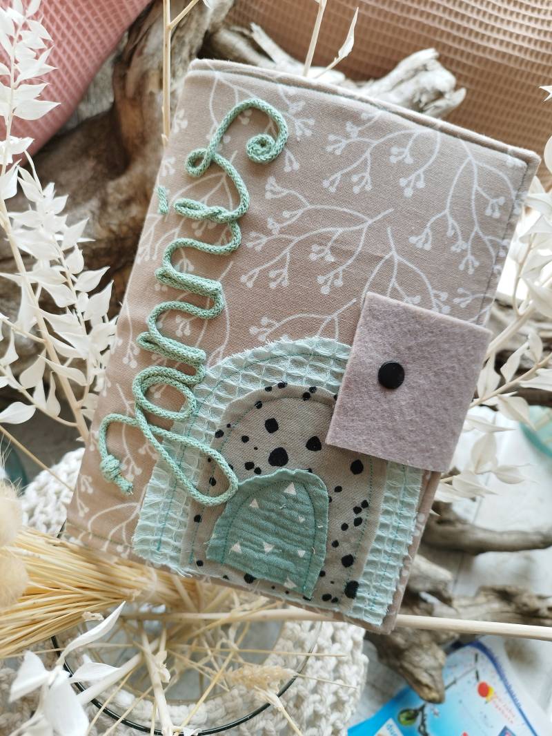 U Heft Hülle Mit Namen von dasDekowerk