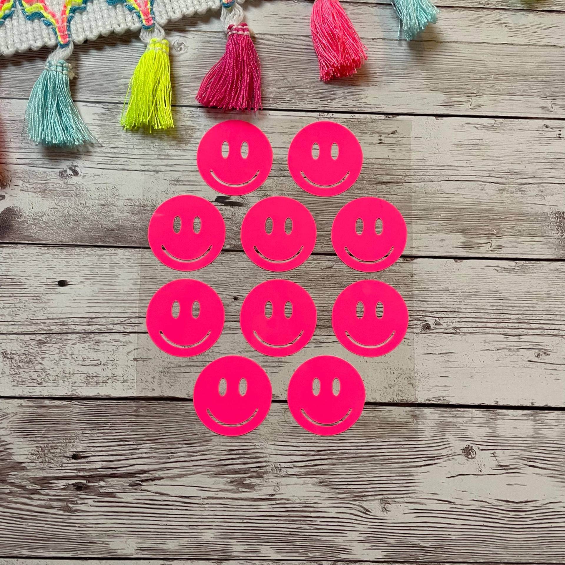 Bügelbild Set 5 Oder 10 Smilies Wunschgröße, Smilie, Bis Zu 4 Farben, Neonsmilie Bügelbild Set 5 Oder 10 Smilies Wunschgröße, Smilie, Bis Zu 4 Farben, Neonsmilie von dasFraeuleinSchick