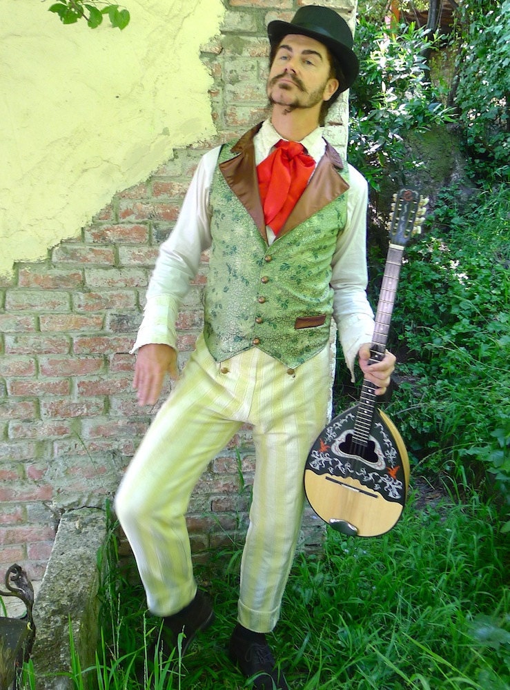 Grün Crysthanamum Seide Brokat Steampunk Victorian Lapeled Herren Weste, Rüschen Hemd, Hose Und Cravat von dashandbag