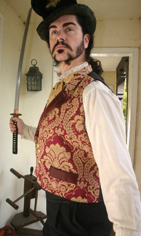 Maroon Und Gold Gobelin Kunstleder Steampunk Victorian Peak Revers Doppelbrust Herren Weste von dashandbag